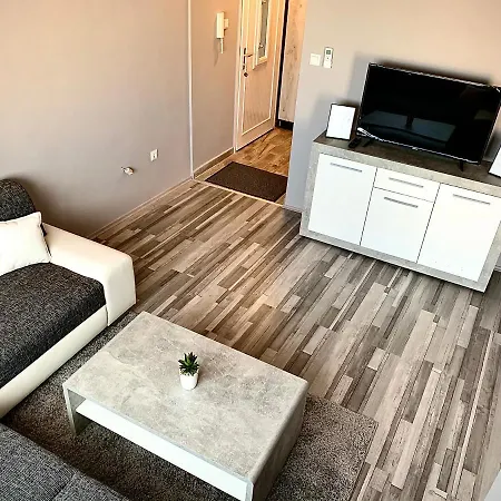 Apartman Backyard Apartman *